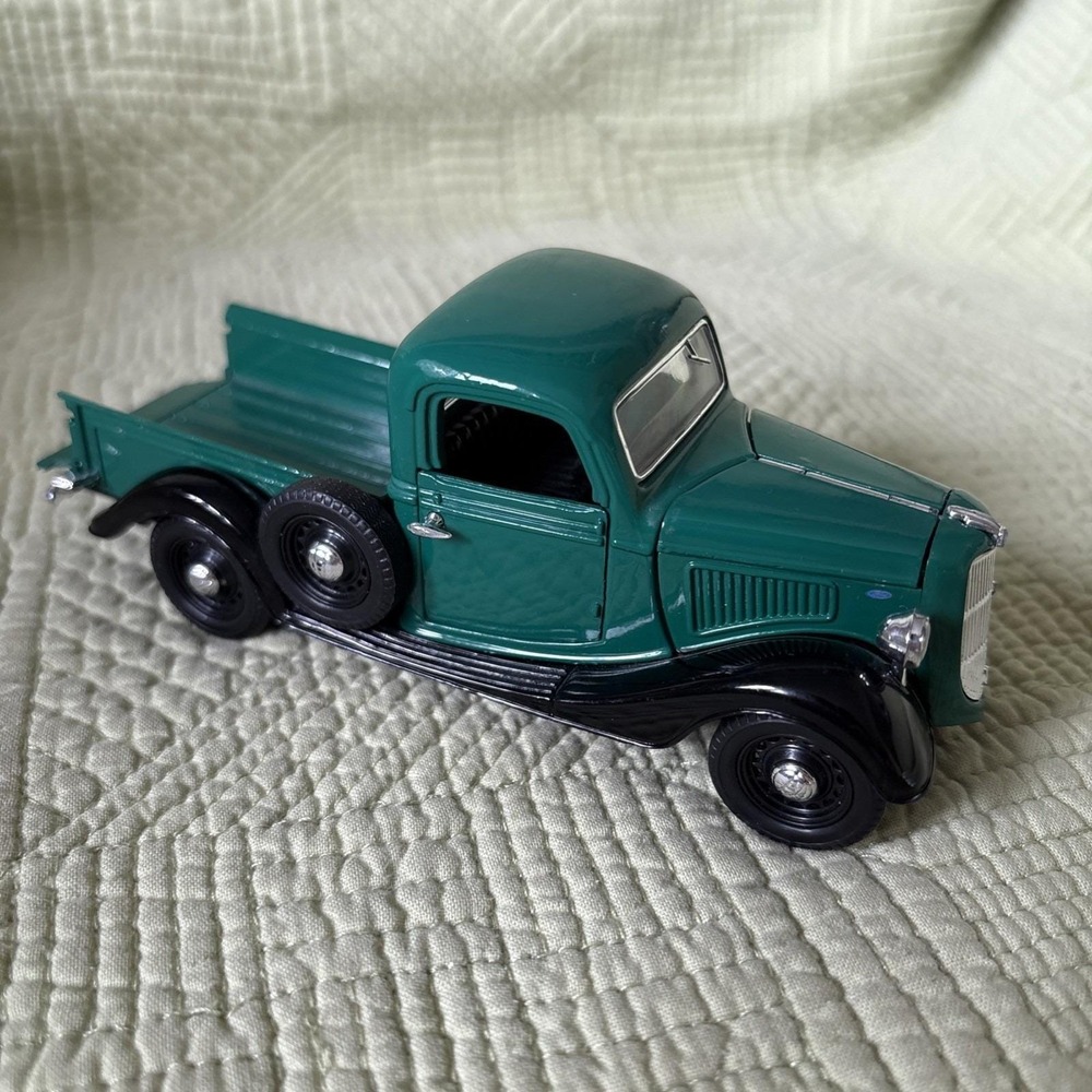 Arko Products 1936 Ford Pickup Truck Green Diecast 5.5" Opening Doors Hood
